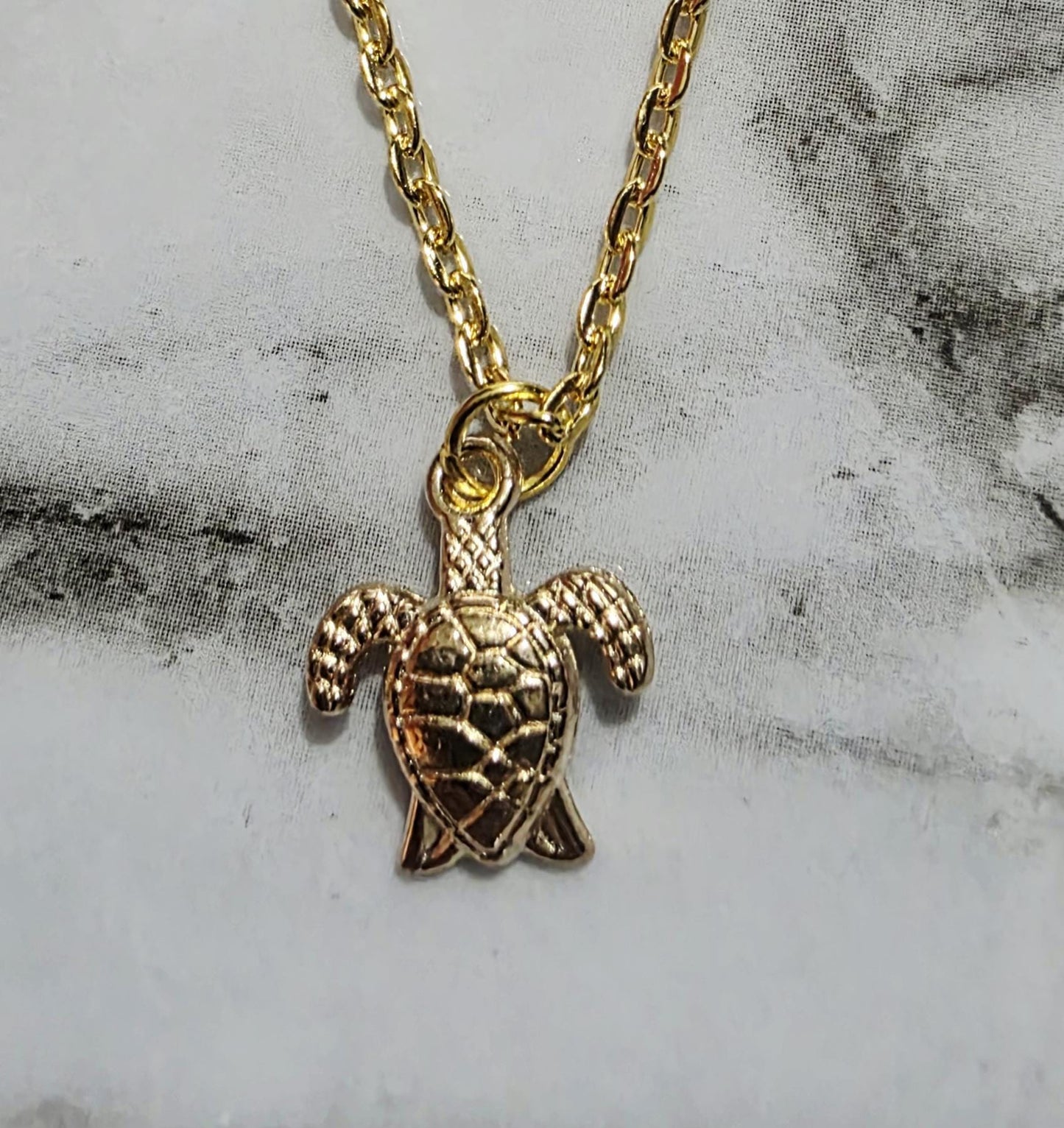 Elegant Animal Necklace – Sterling Silver Pendant, Gold Pendant, Nature-Inspired Jewelry, Boho Chic Gift for Her, BoutiqueByCheryl